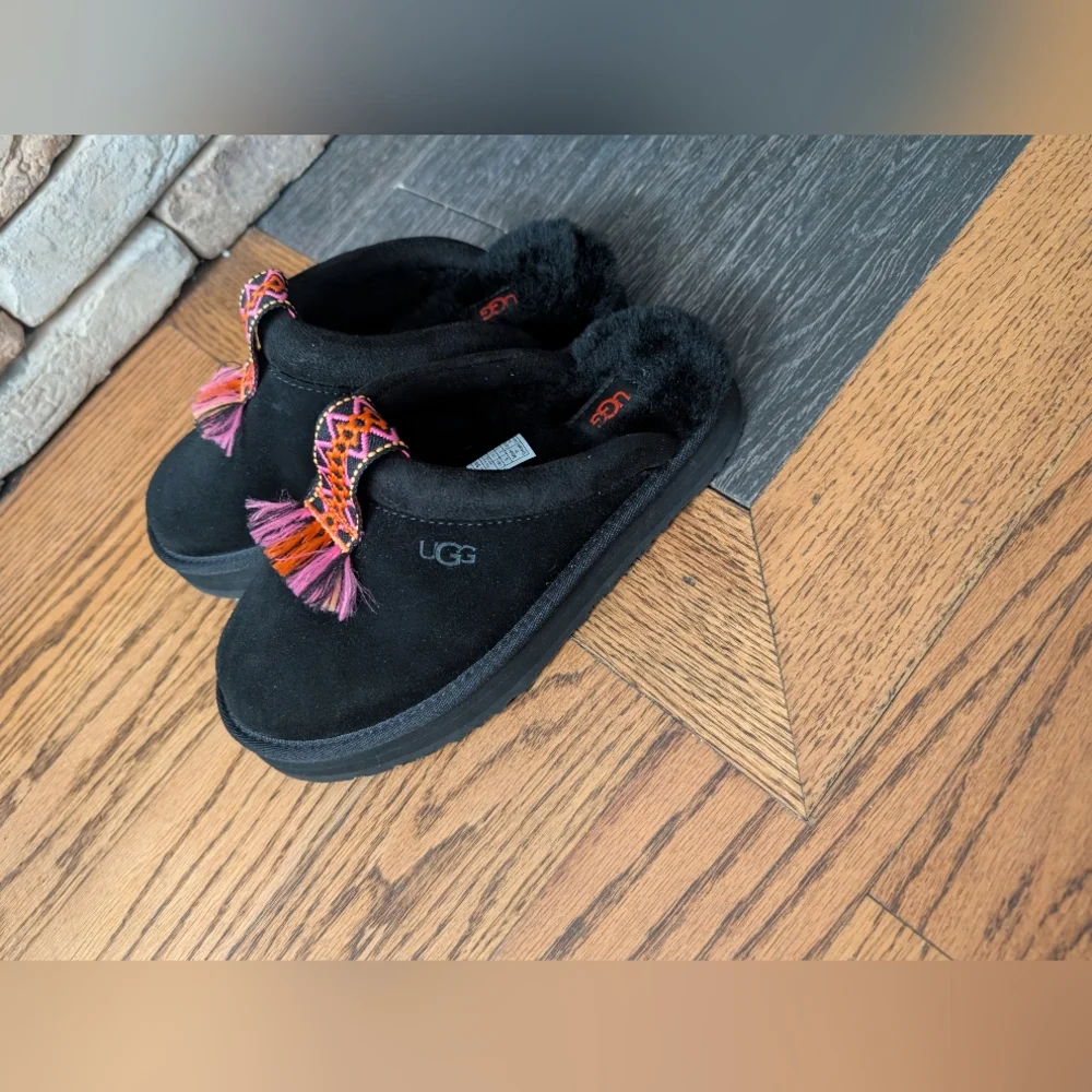 UGG Tazzle Slippers